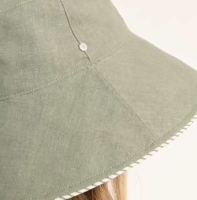 Palm Beach Sun Hat is lightweight and packable for travel